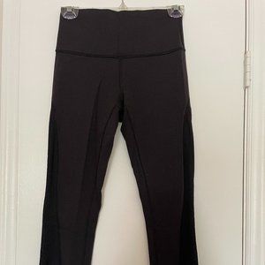 Wunder Under Crop High-Rise Laser Cut 25"